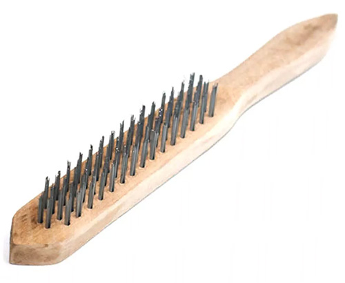 Щетка 4-рядная металлическая деревянная ручка