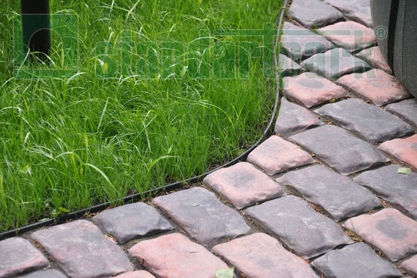 Бордюр пластиковый тротуарный New Fix  SP Б-300.05.09-ПП 82103 черный, 3 м, Стандартпарк