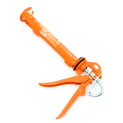 Пистолет для герметика полукорпусной оцинкованный, Bohrer