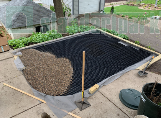 Газонная решетка ГЕО ГАЗОН (черная 5 см)