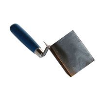 Мастерок для внешних углов из нержавеющей стали с деревянной ручкой 80х60х60 мм